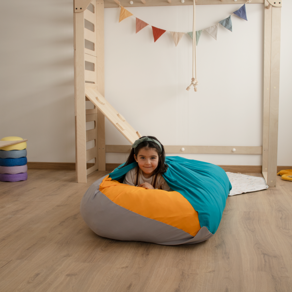 Puff armadillo de licra, integración sensorial, regulación, niños, autismo tdah juego