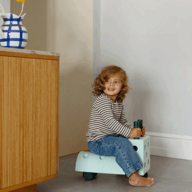 Tiny Ride - Imagen 3