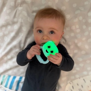 Sonajero Luminoso con luces LED de colores y asa ergonómica para bebés desde 6 meses
